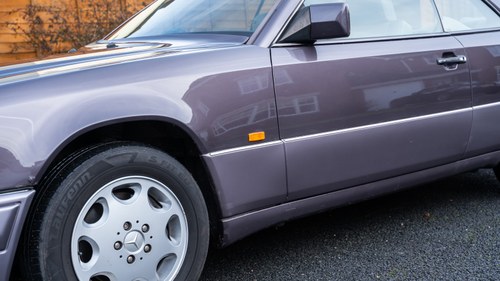 1994 Mercedes-Benz C124 320CE For Sale (picture 127 of 212)