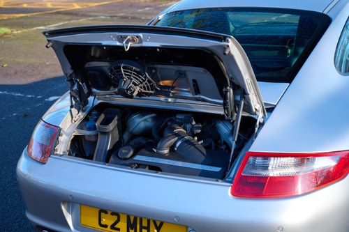 2004 Porsche 911 Carrera 2 S 997 zum Verkauf (Bild 121 von 189)