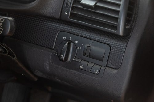 2002 BMW E46 330CI Manual In vendita (immagine 32 di 167)