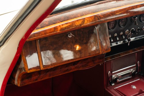 1961 Jaguar Mk2 2.4 Auto For Sale (picture 35 of 155)