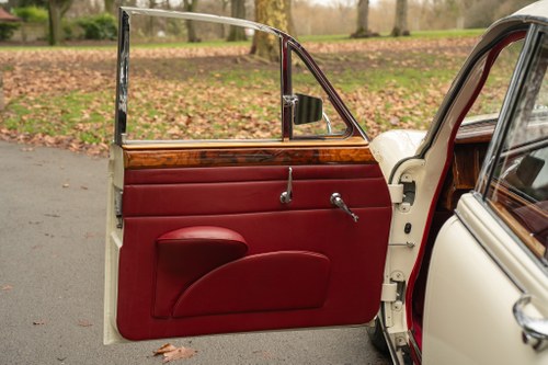 1961 Jaguar Mk2 2.4 Auto For Sale (picture 38 of 155)