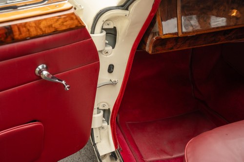 1961 Jaguar Mk2 2.4 Auto For Sale (picture 39 of 155)