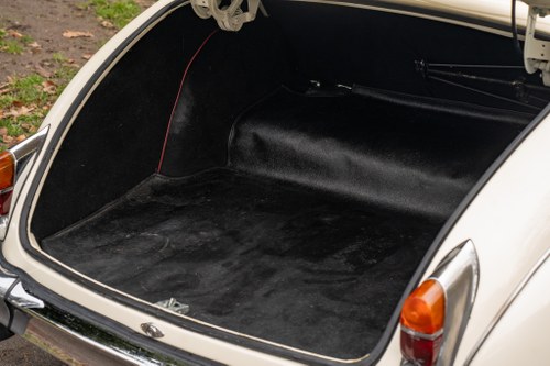1961 Jaguar Mk2 2.4 Auto For Sale (picture 54 of 155)