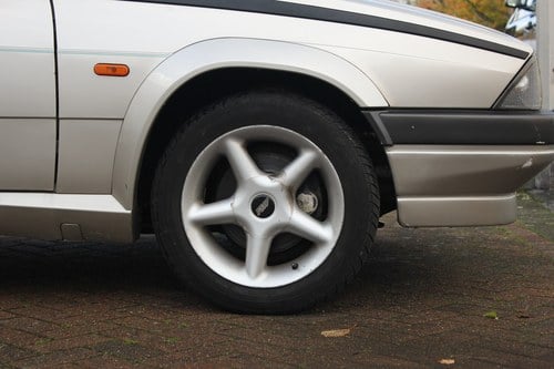 1990 Alfa Romeo 75 2.5L V6 Automatic For Sale (picture 5 of 129)