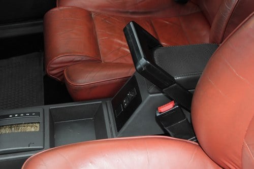 1990 Alfa Romeo 75 2.5L V6 Automatic For Sale (picture 32 of 129)