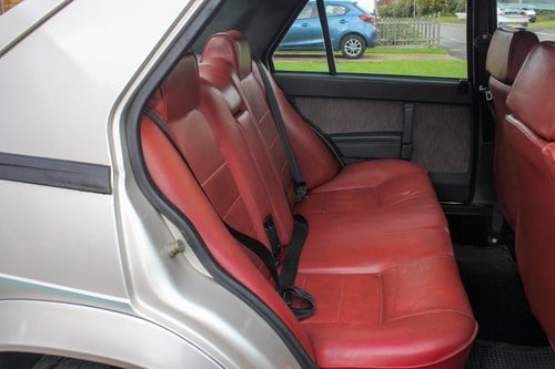 1990 Alfa Romeo 75 2.5L V6 Automatic For Sale (picture 45 of 129)