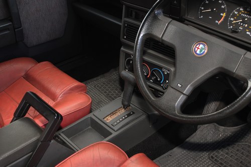 1990 Alfa Romeo 75 2.5L V6 Automatic For Sale (picture 68 of 129)