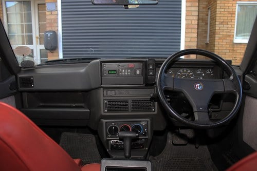 1990 Alfa Romeo 75 2.5L V6 Automatic For Sale (picture 69 of 129)