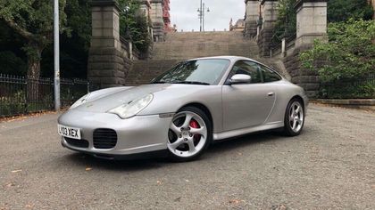 Porsche 911 996