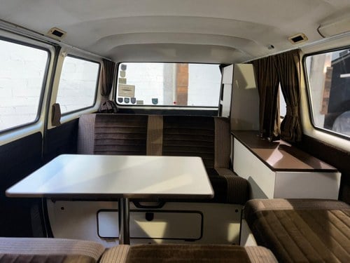 1982 Volkswagen T3 Camper zum Verkauf (Bild 18 von 60)