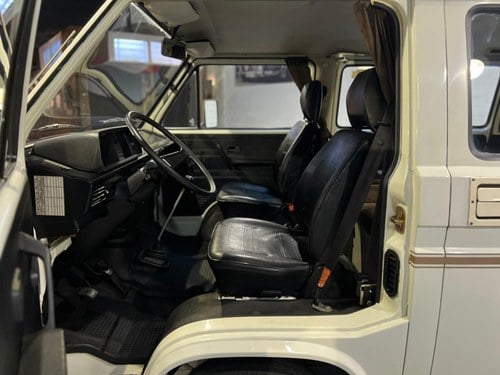 1982 Volkswagen T3 Camper zum Verkauf (Bild 40 von 60)