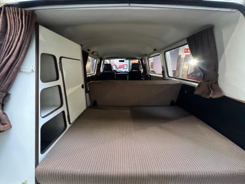 1982 Volkswagen T3 Camper zum Verkauf (Bild 46 von 60)