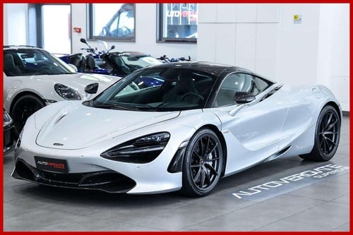 2018 McLaren 720S FULL CARBON SPEC Te koop