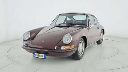 Porsche 911 2.2
