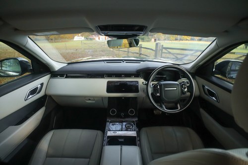 2019 Range Rover Velar R-DYN SE D2 For Sale (picture 20 of 59)