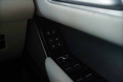 2019 Range Rover Velar R-DYN SE D2 For Sale (picture 31 of 59)