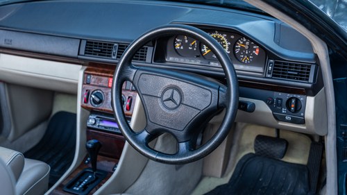 1995 Mercedes E220 Cabriolet A Sportline W124 zum Verkauf (Bild 18 von 218)