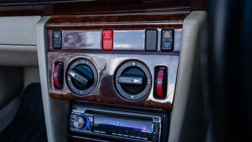 1995 Mercedes E220 Cabriolet A Sportline W124 zum Verkauf (Bild 33 von 218)