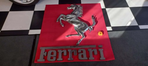 1976 Ferrari Signage In vendita (immagine 4 di 7)