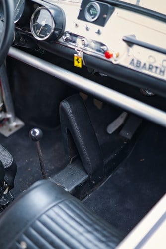 1964 Fiat Abarth 600 1000TC In vendita (immagine 39 di 113)