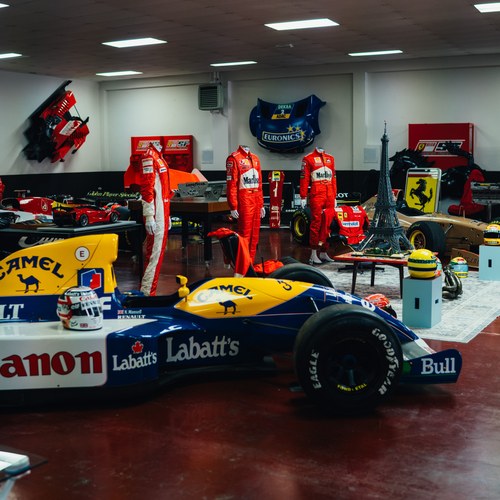 WANTED: Automobilia & Motorsport Memorabilia !--101632894242 A vendre