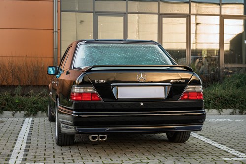 1995 Mercedes-Benz E36 AMG Auto W124 For Sale (picture 10 of 99)