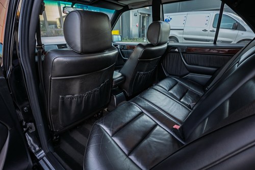 1995 Mercedes-Benz E36 AMG Auto W124 For Sale (picture 41 of 99)