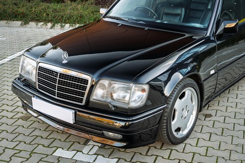 1995 Mercedes-Benz E36 AMG Auto W124 For Sale (picture 48 of 99)
