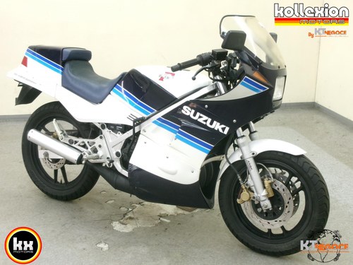 1985 SUZUKI RG 250 GAMMA GJ21B 1985 A vendre