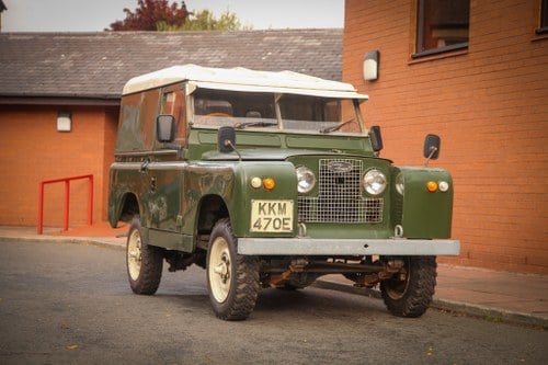 1967 Land Rover Series IIA 88" zum Verkauf (Bild 5 von 90)