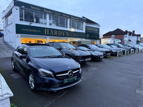 2017 MERCEDES-BENZ A-CLASS 2.1 A200d Sport (Premium Plus) Ha À venda
