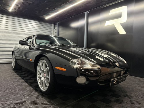 2002 JAGUAR XKR 4.0 100 Limited Edition Convertible 2dr Petr À venda