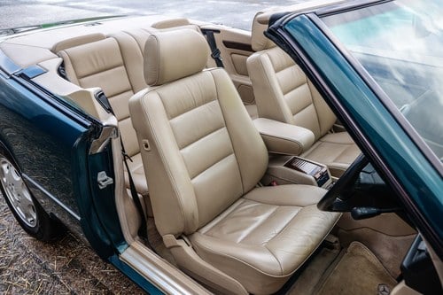 1997 Mercedes C124 E220 Cabriolet For Sale (picture 17 of 146)