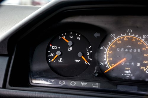 1997 Mercedes C124 E220 Cabriolet For Sale (picture 25 of 146)