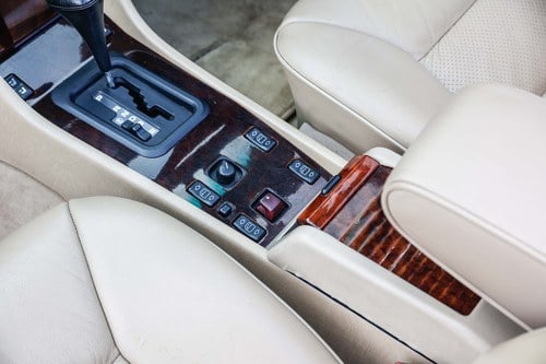 1997 Mercedes C124 E220 Cabriolet For Sale (picture 30 of 146)