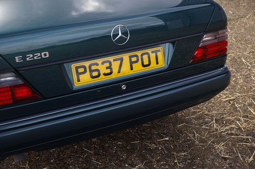 1997 Mercedes C124 E220 Cabriolet For Sale (picture 54 of 146)