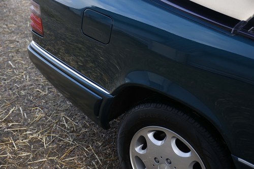 1997 Mercedes C124 E220 Cabriolet For Sale (picture 61 of 146)