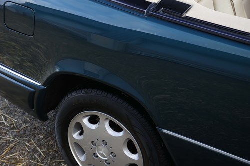 1997 Mercedes C124 E220 Cabriolet For Sale (picture 63 of 146)