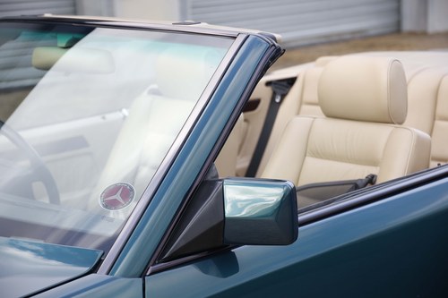 1997 Mercedes C124 E220 Cabriolet For Sale (picture 90 of 146)