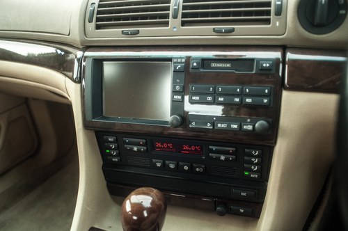 1998 BMW 740i E38 Te koop (foto 23 van 112)