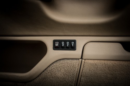 1998 BMW 740i E38 Te koop (foto 30 van 112)