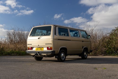 1986 Volkswagen T25 Caravelle GL Te koop (foto 23 van 236)