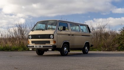 Volkswagen Type 2 Caravelle