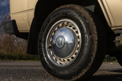 1986 Volkswagen T25 Caravelle GL Te koop (foto 47 van 236)