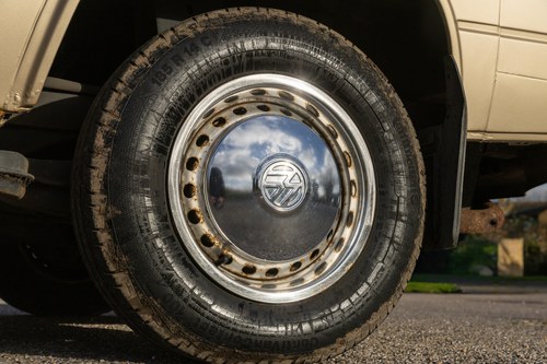 1986 Volkswagen T25 Caravelle GL Te koop (foto 51 van 236)