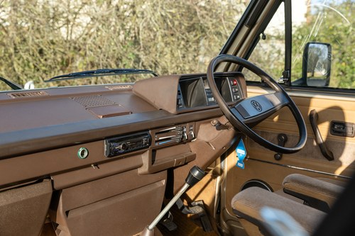 1986 Volkswagen T25 Caravelle GL Te koop (foto 8 van 236)