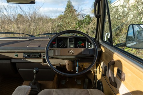 1986 Volkswagen T25 Caravelle GL Te koop (foto 14 van 236)