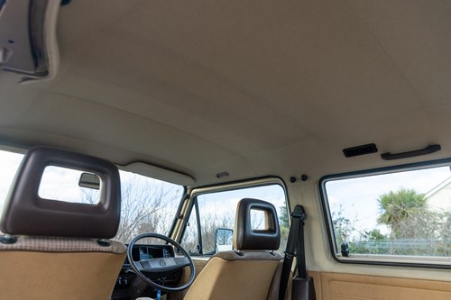 1986 Volkswagen T25 Caravelle GL Te koop (foto 97 van 236)