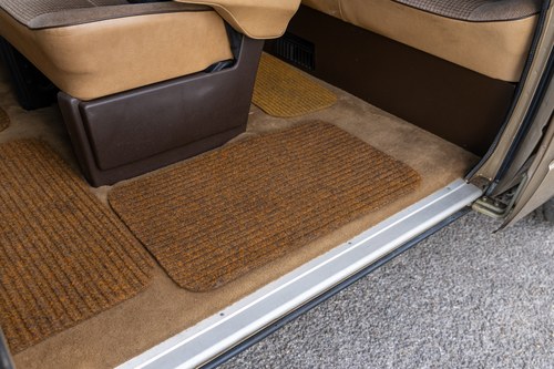 1986 Volkswagen T25 Caravelle GL Te koop (foto 98 van 236)