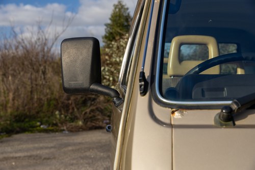 1986 Volkswagen T25 Caravelle GL Te koop (foto 122 van 236)